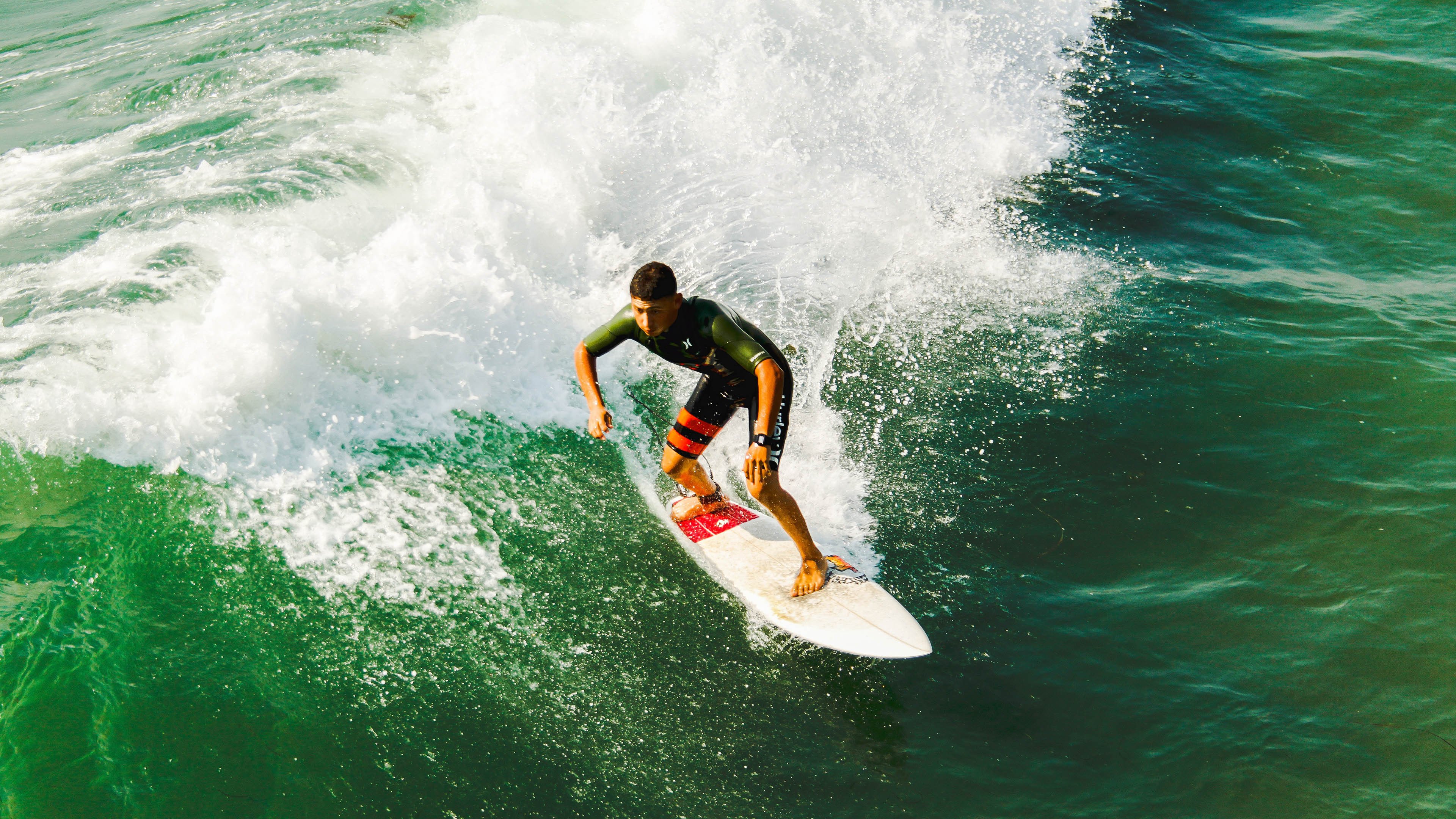 未来足球比赛场馆融入创新生态系统,打造绿色可持续典范,足球场馆建设