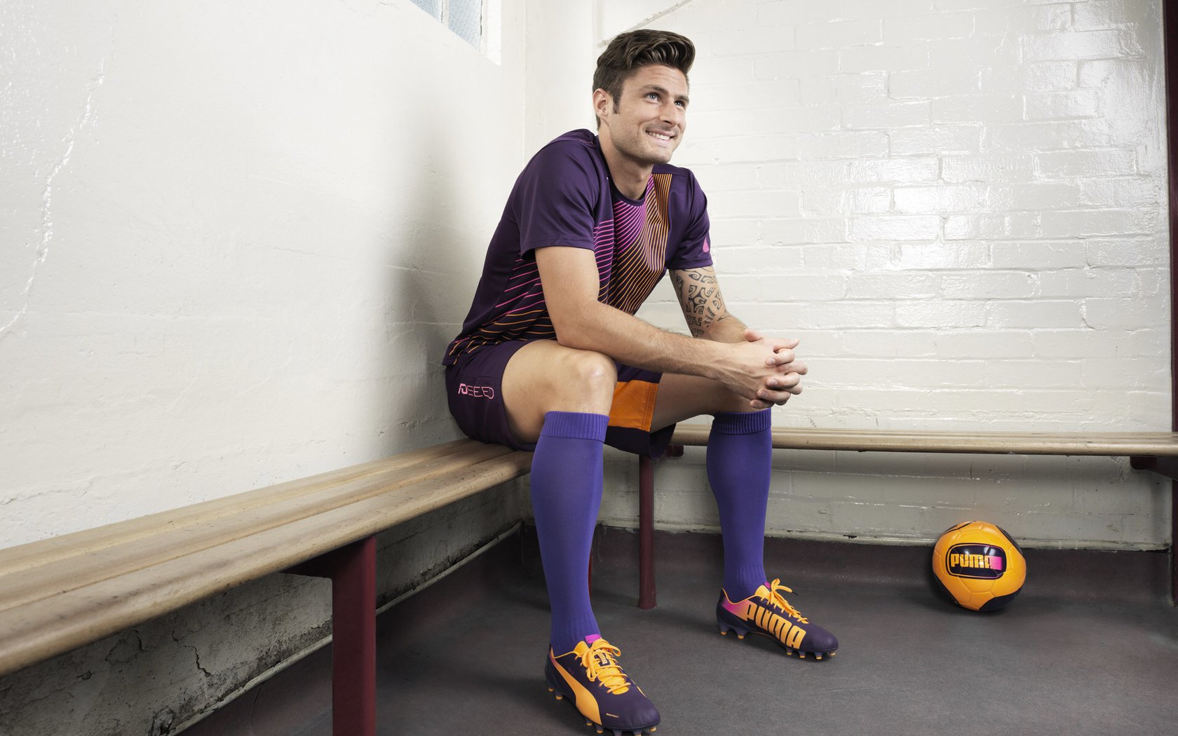 英超赛季中的心理健康关注，英超联赛观众