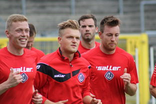 中国足球比赛中中后场组合防守效率与伤病率关联，足球中后场适合什么球鞋